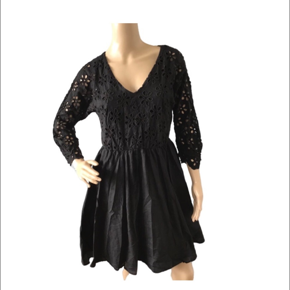 Vera Wang Eyelet Dress